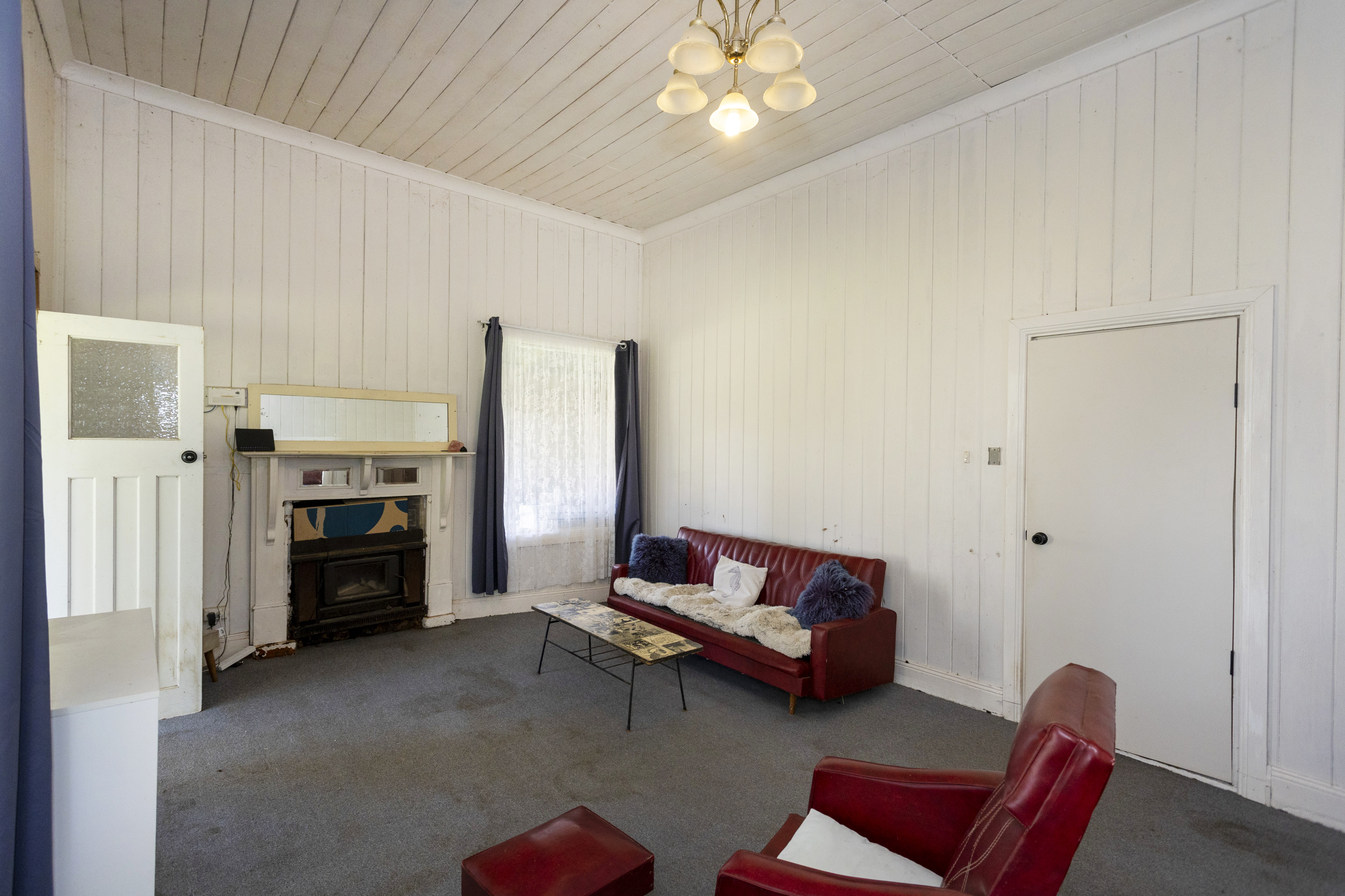 27-31 Bank Street, Gooloogong